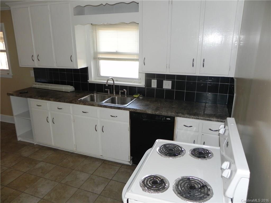 12012 Sam Black Road Midland, NC 28107 - Photo 9 of 24 Gallery Image 9