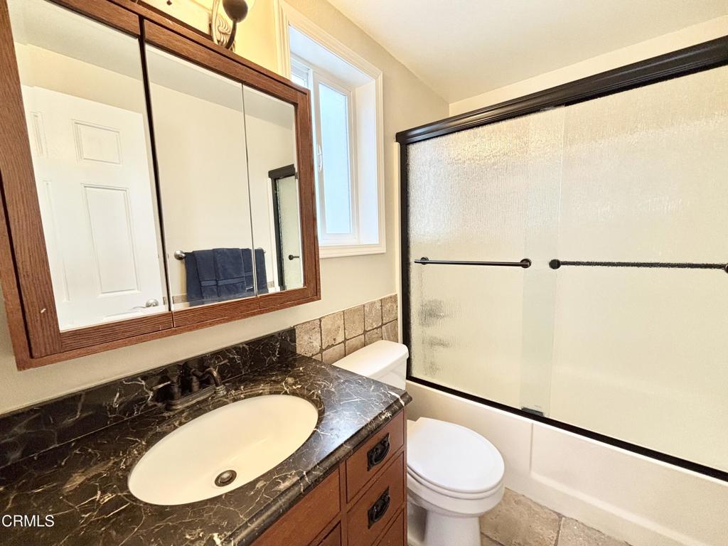 113 Los Robles Street Oxnard, CA 93035 - Photo 27 of 37