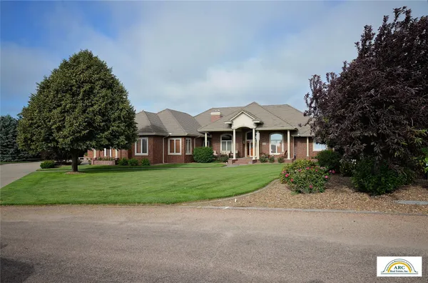 $989,000 | 104 Diamond Hill Drive, Garden City, KS 67846