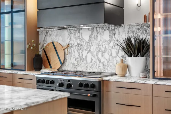 $7,495,000 | 220 South Millview Lane, Coeur D'Alene, ID 83814