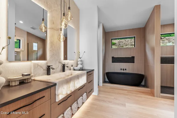 $7,495,000 | 220 South Millview Lane, Coeur D'Alene, ID 83814