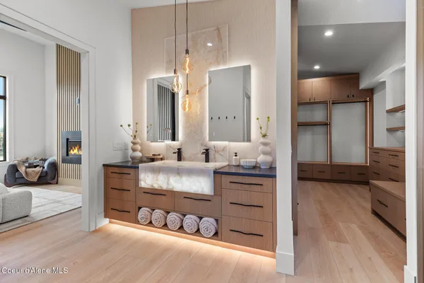 $7,495,000 | 220 South Millview Lane, Coeur D'Alene, ID 83814