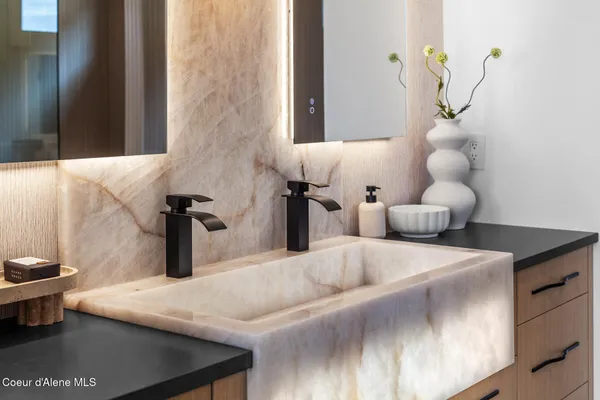 $7,495,000 | 220 South Millview Lane, Coeur D'Alene, ID 83814