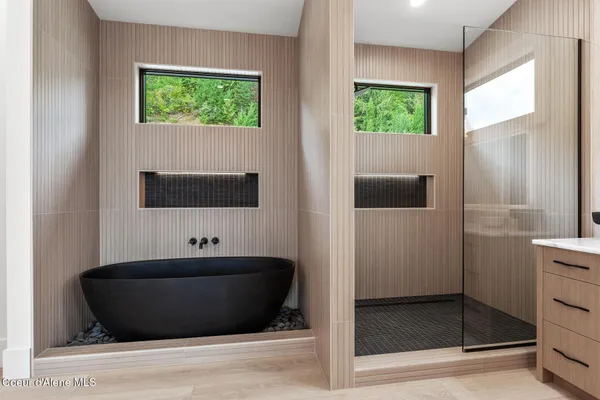 $7,495,000 | 220 South Millview Lane, Coeur D'Alene, ID 83814