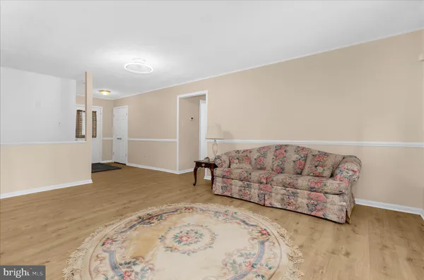 $425,000 | 2450 Shawnee Lane, Waldorf, MD 20601