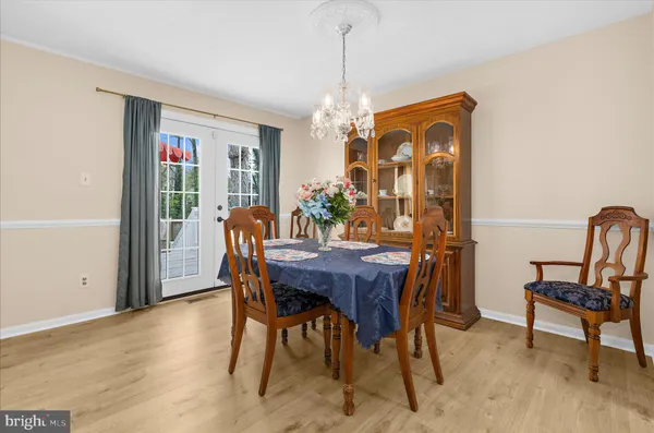 $425,000 | 2450 Shawnee Lane, Waldorf, MD 20601