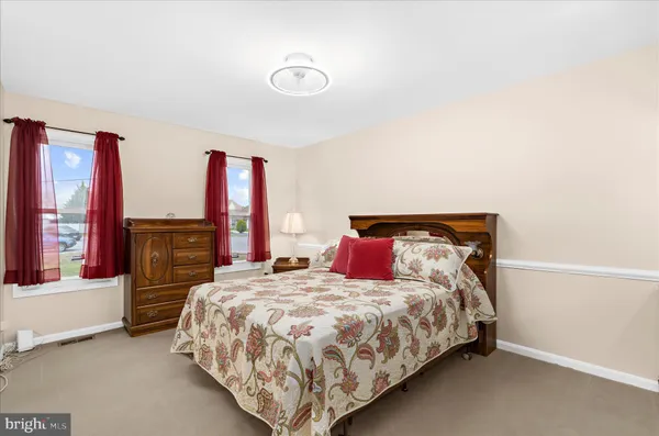 $425,000 | 2450 Shawnee Lane, Waldorf, MD 20601