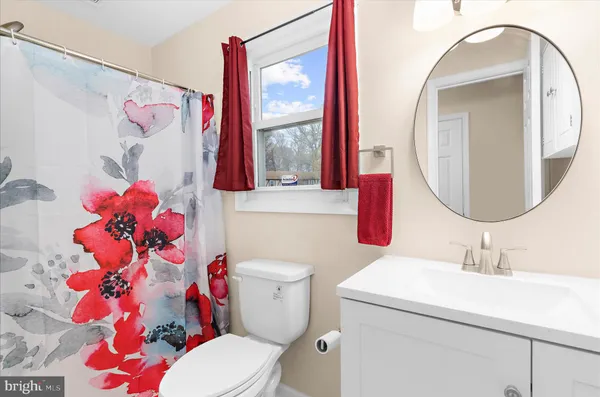 $425,000 | 2450 Shawnee Lane, Waldorf, MD 20601