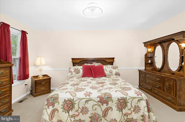 $425,000 | 2450 Shawnee Lane, Waldorf, MD 20601