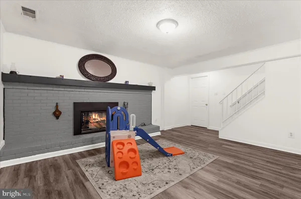 $425,000 | 2450 Shawnee Lane, Waldorf, MD 20601