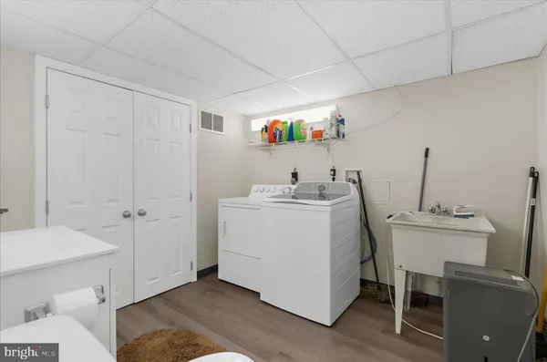 $425,000 | 2450 Shawnee Lane, Waldorf, MD 20601