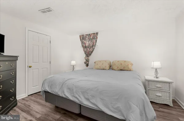 $425,000 | 2450 Shawnee Lane, Waldorf, MD 20601