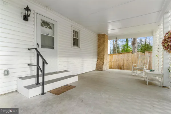 $425,000 | 2450 Shawnee Lane, Waldorf, MD 20601