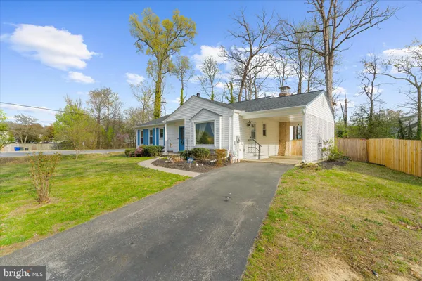 $425,000 | 2450 Shawnee Lane, Waldorf, MD 20601