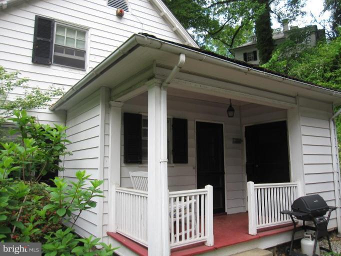 12 Elmwood Road Baltimore, MD 21210 - Photo 23 of 25 Porch