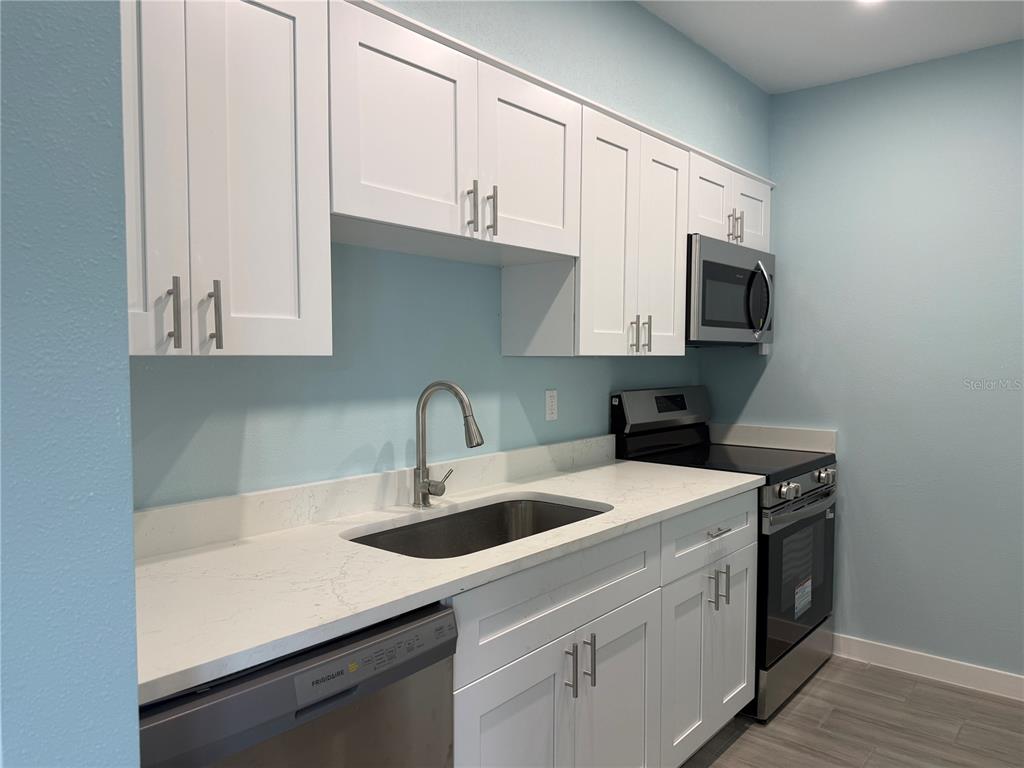 171 Medallion Boulevard, Unit B Madeira Beach, FL 33708 - Photo 20 of 26