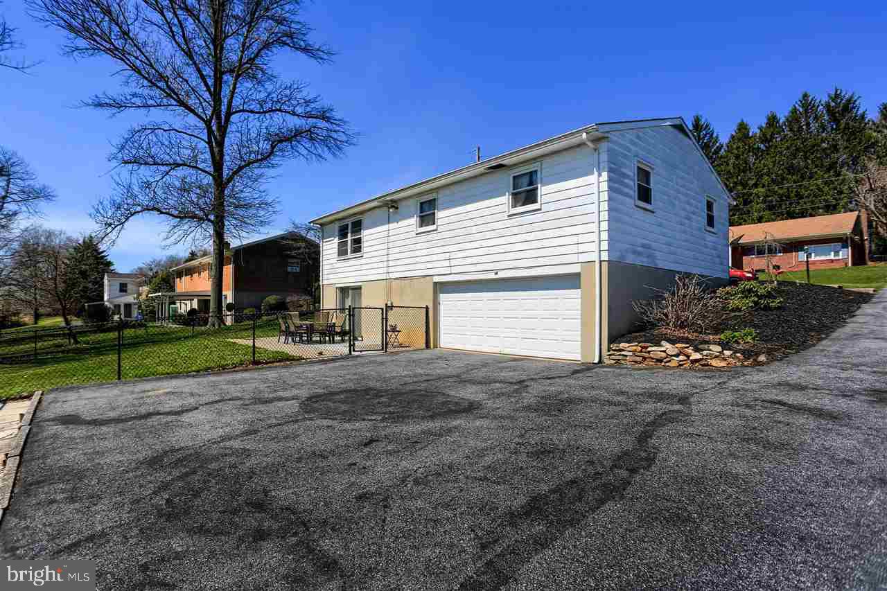38 Merrin Road York, PA 17402 - Photo 24 of 24 Gallery Image 24