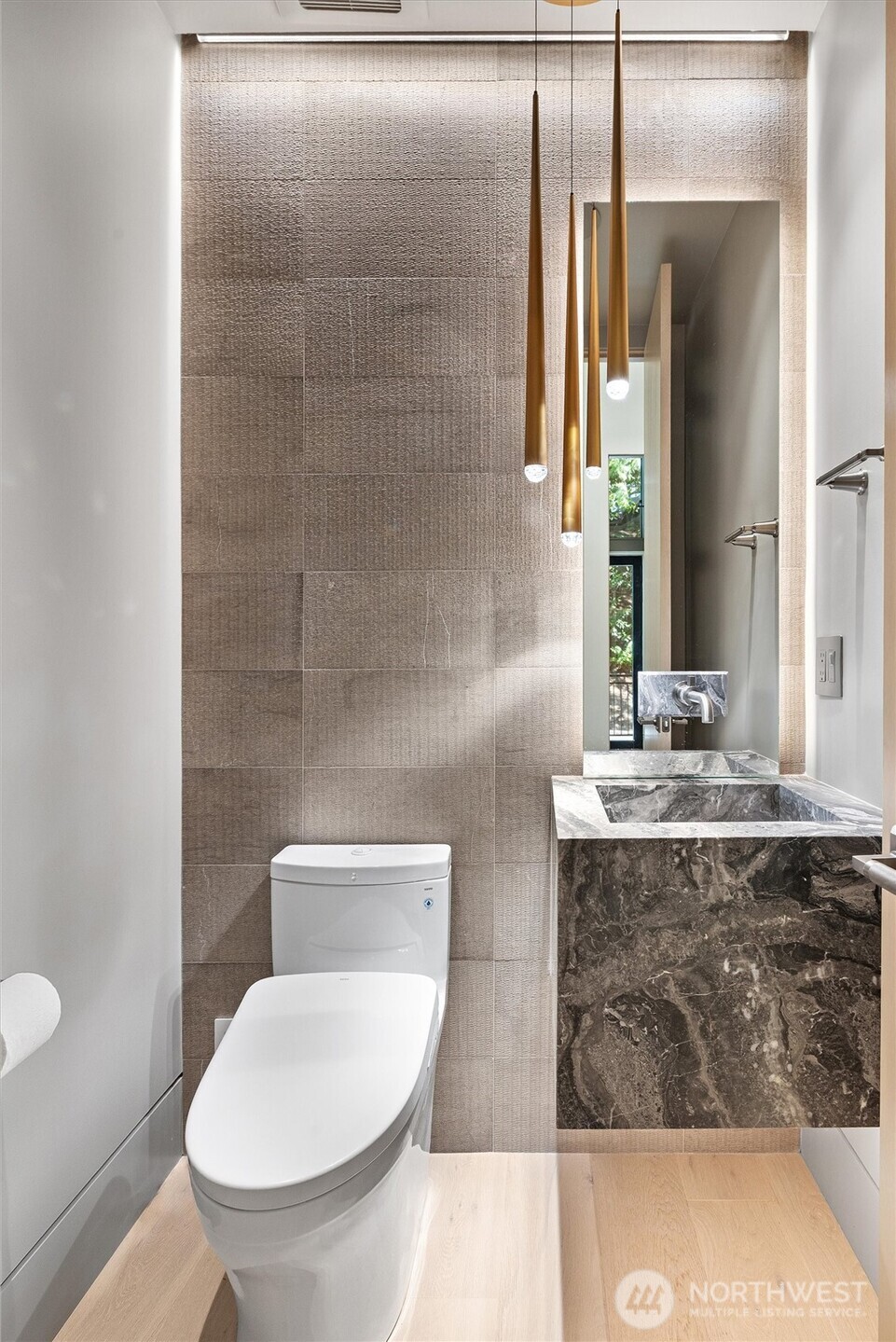 204 Northside Road Bellevue, WA 98004 - Photo 20 of 40