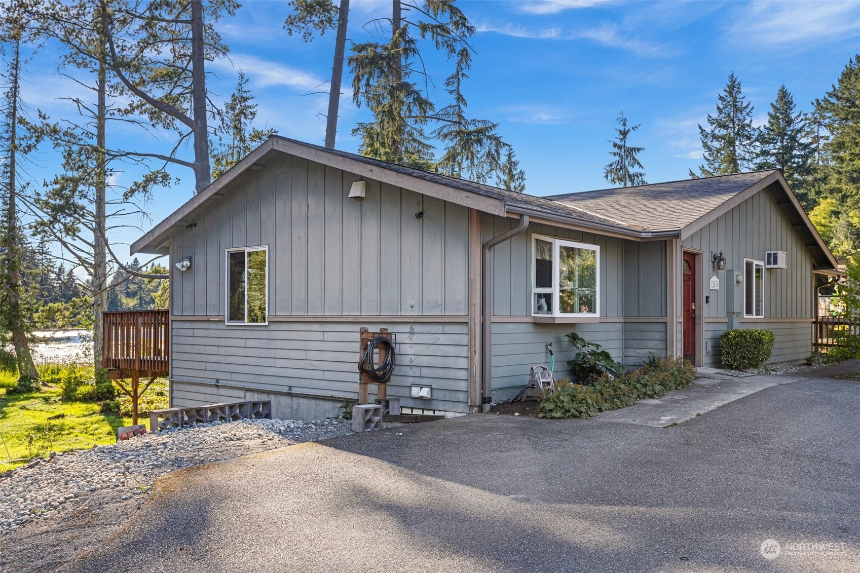 12610 Ruggs Lake Road Everett, WA 98208 - Photo 2 of 28 Gallery Image 2