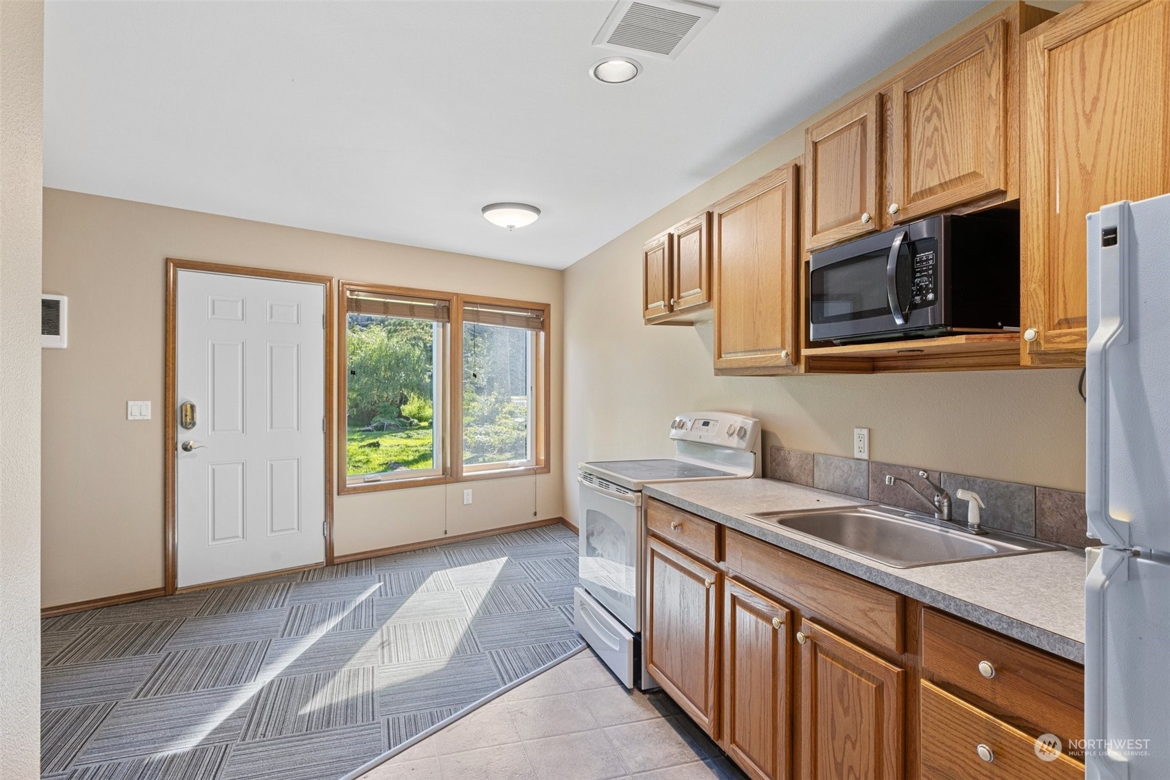 12610 Ruggs Lake Road Everett, WA 98208 - Photo 23 of 28 Gallery Image 23
