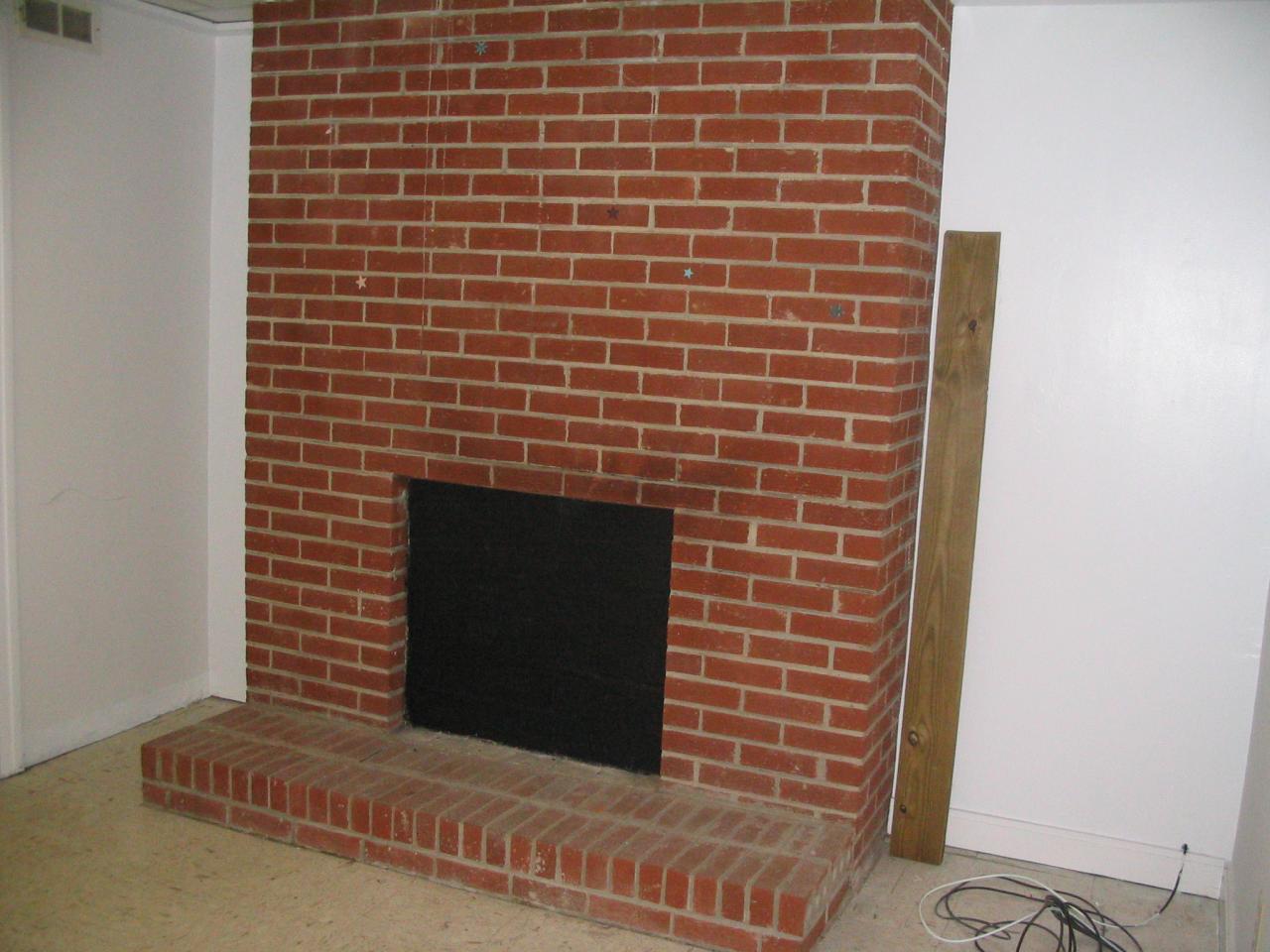 3235 Rasmont Road Roanoke, VA 24018 - Photo 14 of 15 Finished room with Fireplace