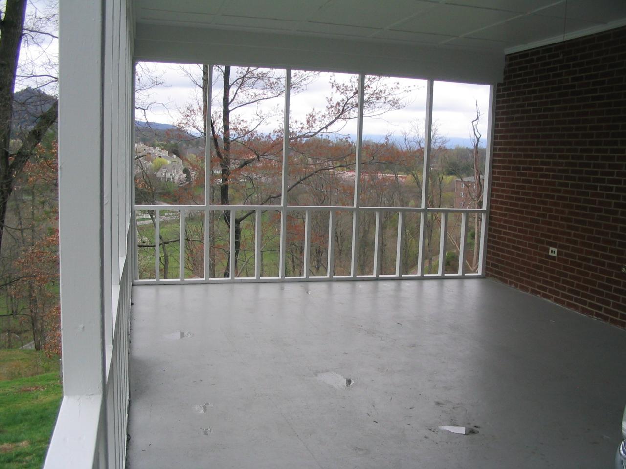 3235 Rasmont Road Roanoke, VA 24018 - Photo 8 of 15 Carport