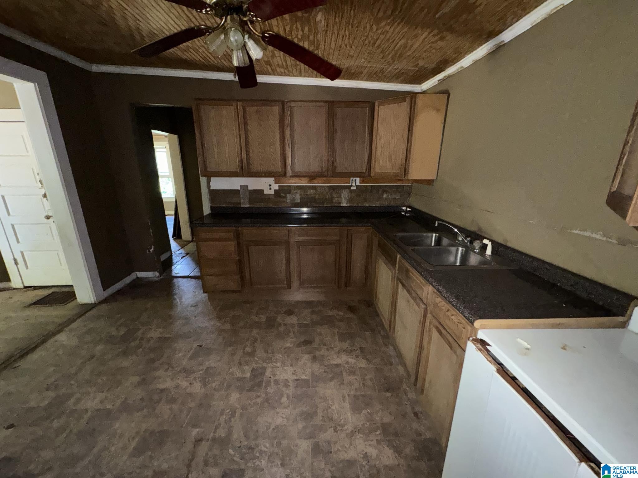 415 Sunhill Road Northwest Birmingham, AL 35215 - Photo 5 of 16