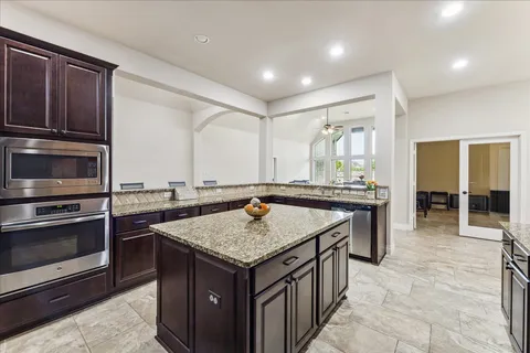 $515,900 | 3417 Golden Cypress Lane, Pearland, TX 77584