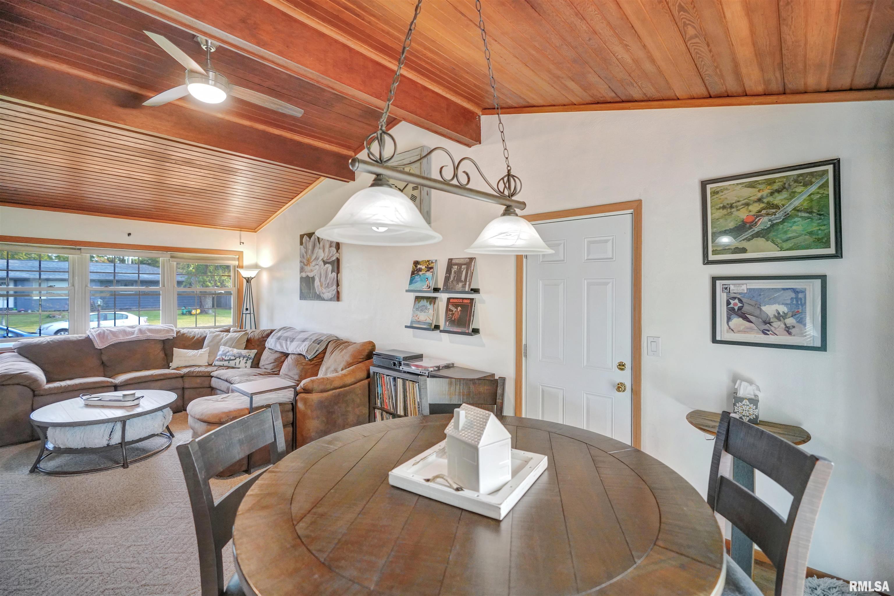 2820 West James Road Peoria, IL 61615 - Photo 8 of 37 Gallery Image 8