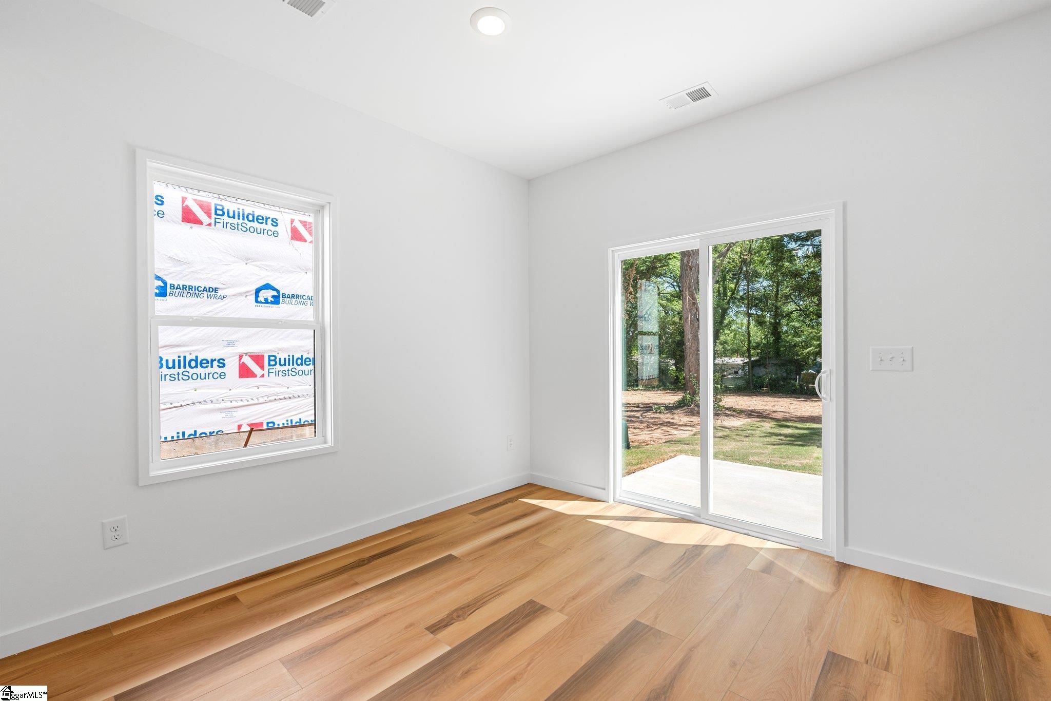 307 Donaldson Road Greenville, SC 29605 - Photo 13 of 31