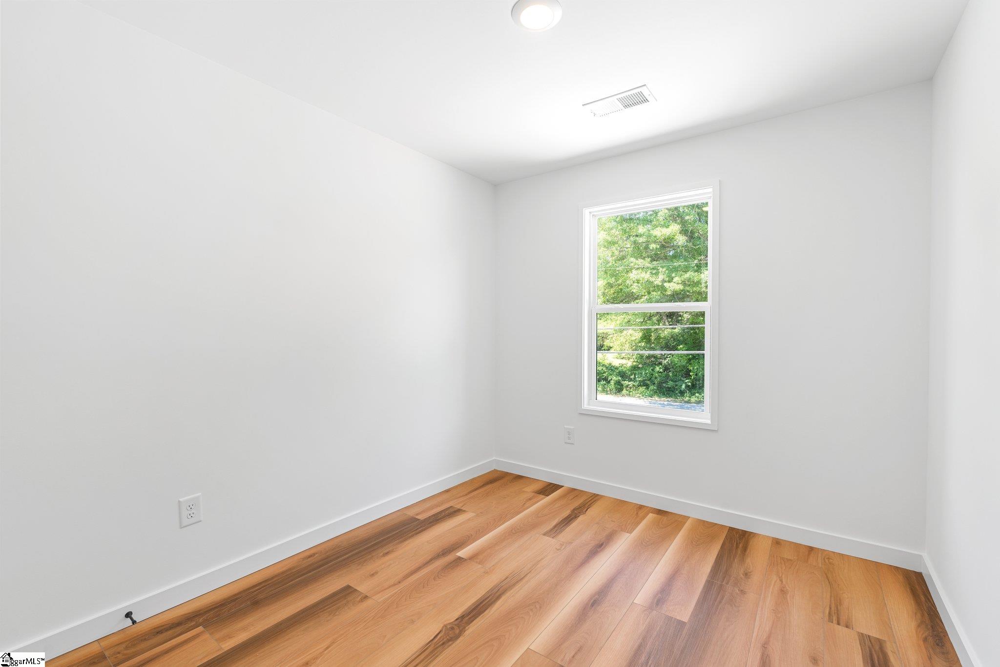 307 Donaldson Road Greenville, SC 29605 - Photo 23 of 31