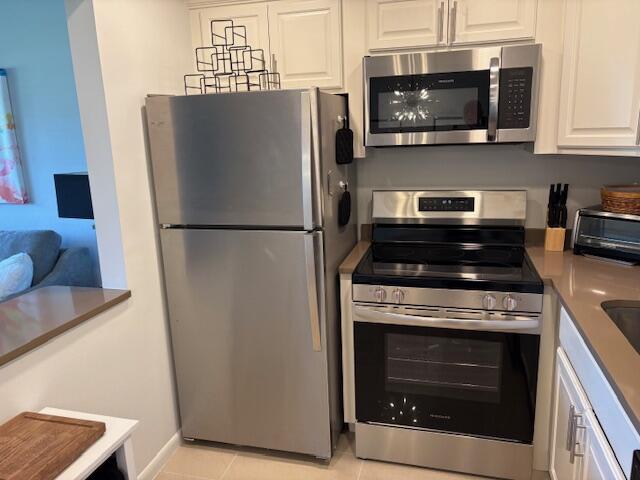 7 Dorset A, Unit 7 Boca Raton, FL 33434 - Photo 2 of 20 Kitchen