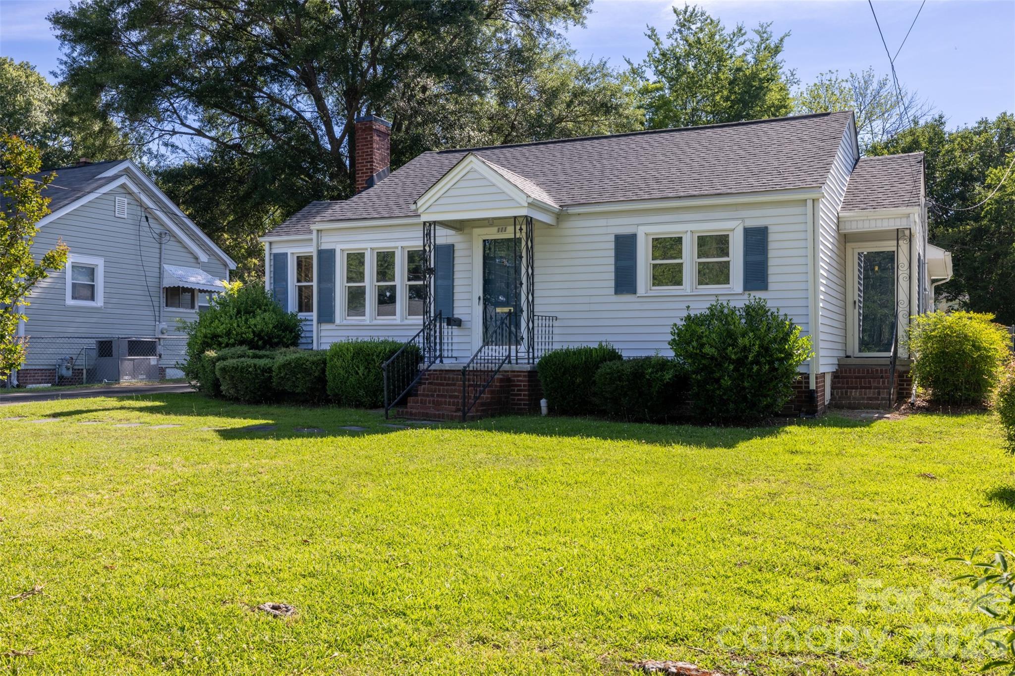 111 Courtland Street Chester, SC 29706 - Photo 4 of 31