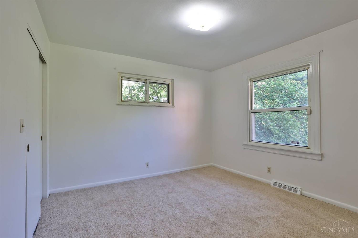 5021 Foley Road Cincinnati, OH 45238 - Photo 12 of 26 Gallery Image 12