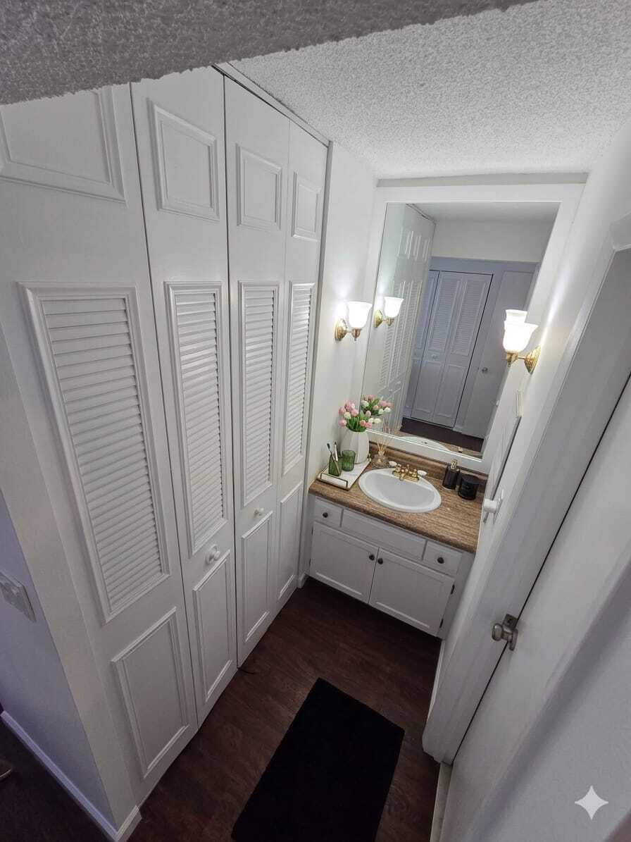 3670 Inverrary Drive, Unit 3Y Lauderhill, FL 33319 - Photo 6 of 28 PHOTO-2026-06-16-15-24-18