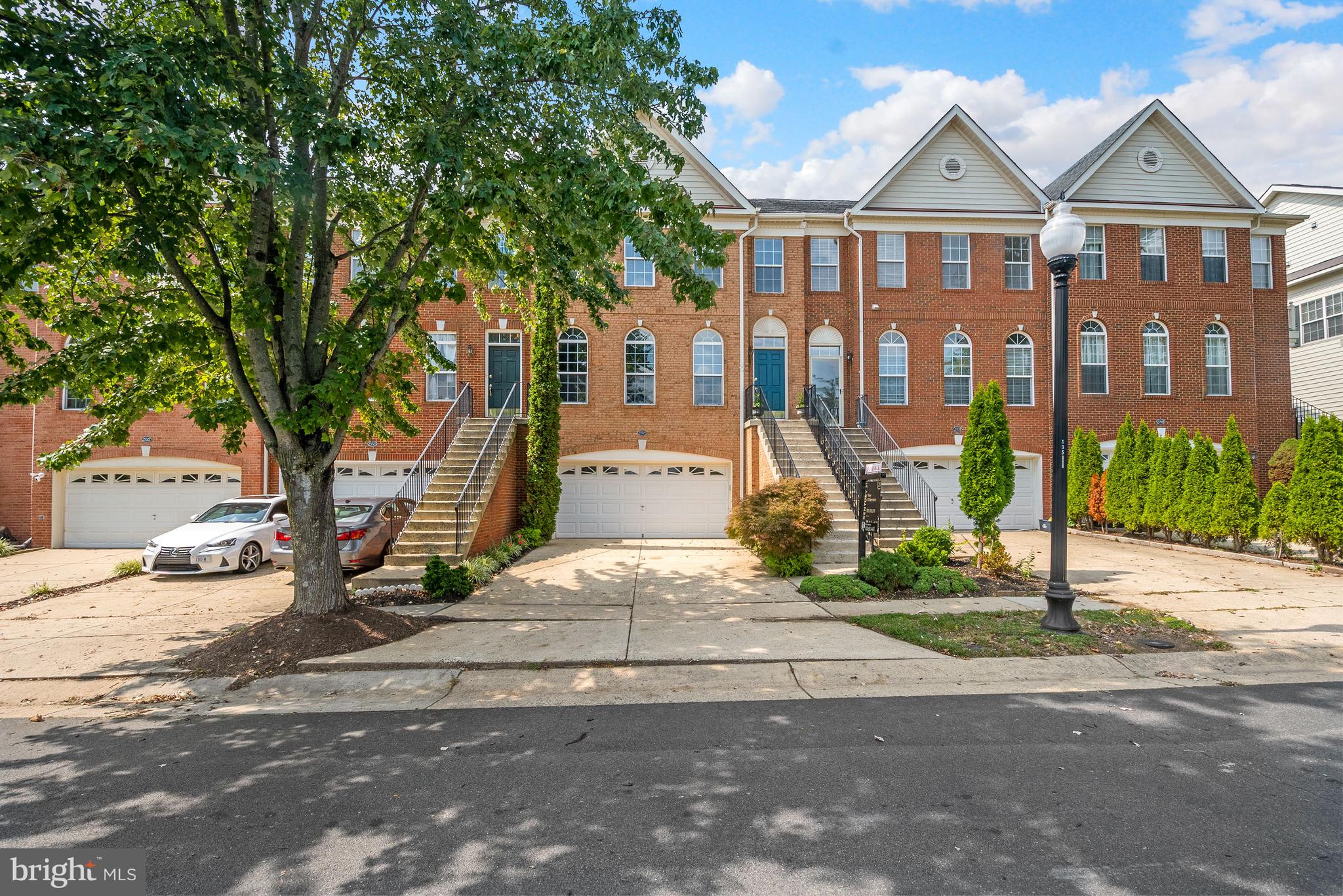 25523 Beresford Drive Chantilly, VA 20152 - Photo 1 of 48 Welcome to 25523 Beresford Drive