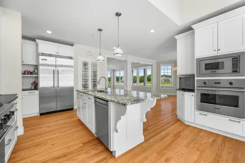 $4,395,000 | 129 Shore Drive West, Mashpee, MA 02649
