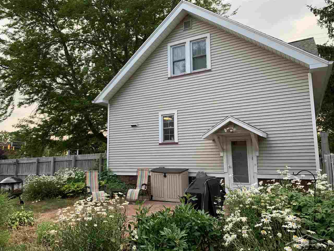 1070 North Center Road Saginaw, MI 48638 - Photo 41 of 49 50017036-40.JPG