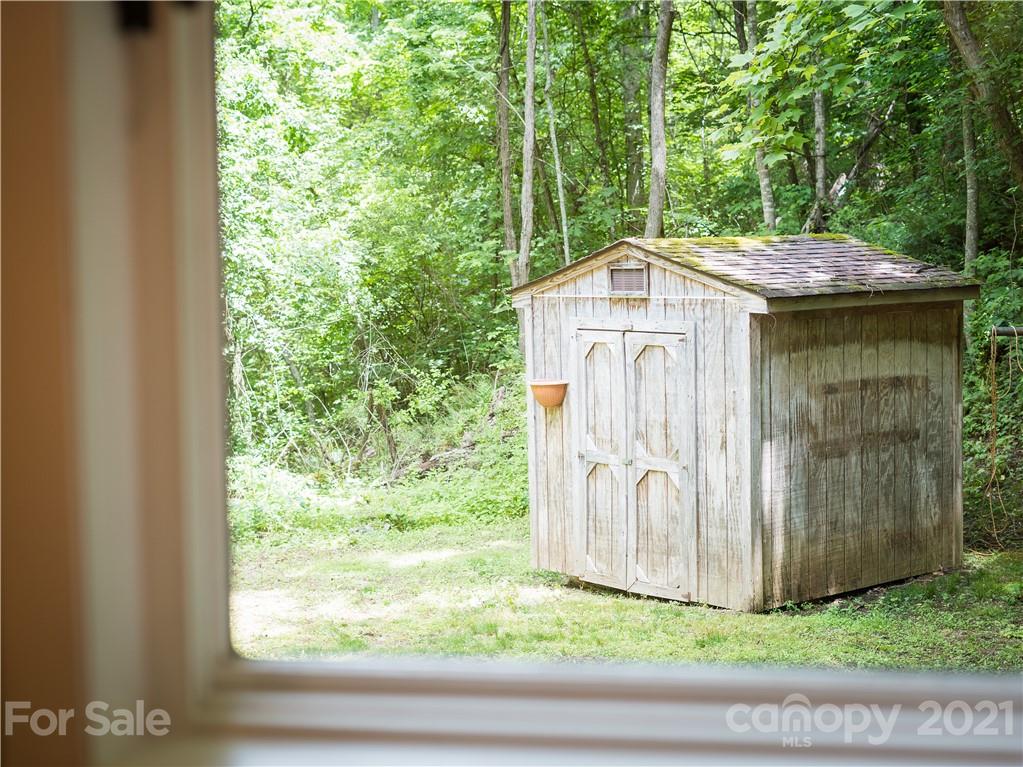1778 Murray Road Canton, NC 28716 - Photo 40 of 42 a house view with garden space