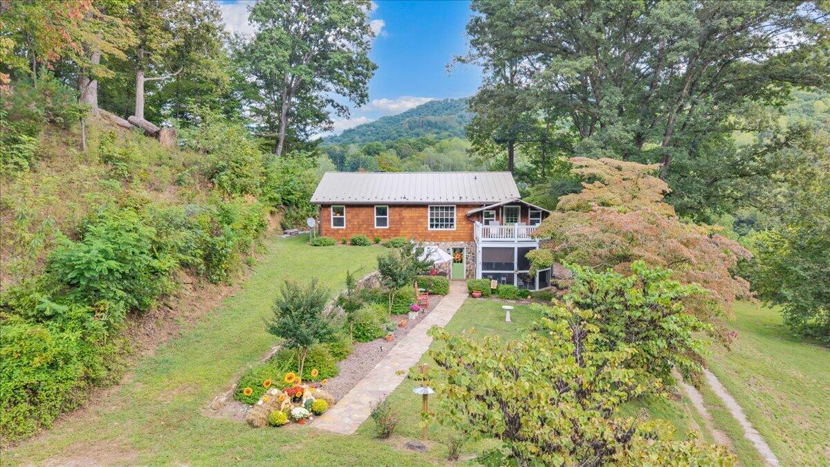 7965 Franklin Road Boones Mill, VA 24065 - Photo 96 of 114 110-DJI_20260928150635_0376_D