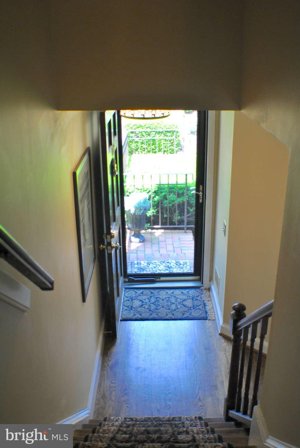 1219 Portner Road Alexandria, VA 22314 - Photo 23 of 27 Interior (General)