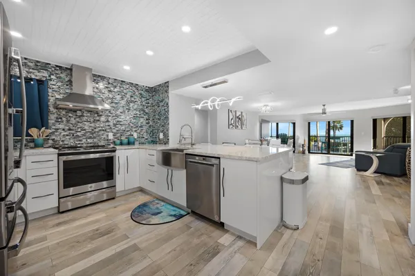 $849,000 | 1998 Overseas Highway, Unit A22, Marathon, FL 33050