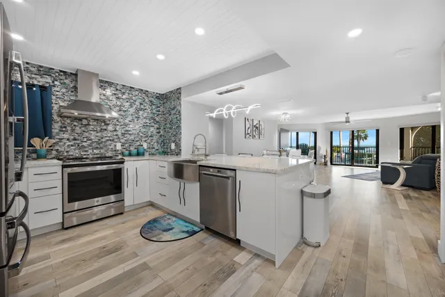 $861,000 | 1998 Overseas Highway, Unit A22, Marathon, FL 33050