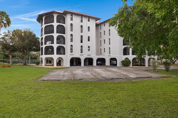 $849,000 | 1998 Overseas Highway, Unit A22, Marathon, FL 33050