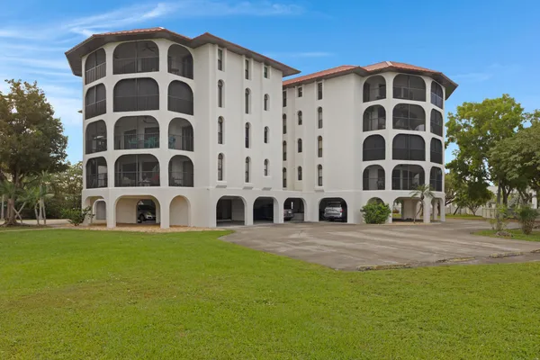 $849,000 | 1998 Overseas Highway, Unit A22, Marathon, FL 33050