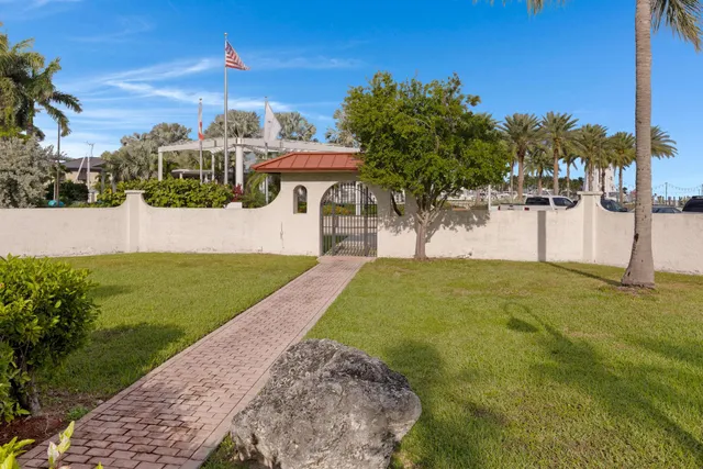 $861,000 | 1998 Overseas Highway, Unit A22, Marathon, FL 33050