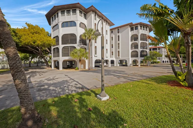 $861,000 | 1998 Overseas Highway, Unit A22, Marathon, FL 33050