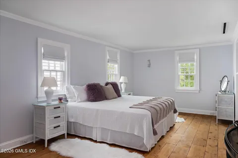 $3,400,000 | 351 Erskine Road, Stamford, CT 06903