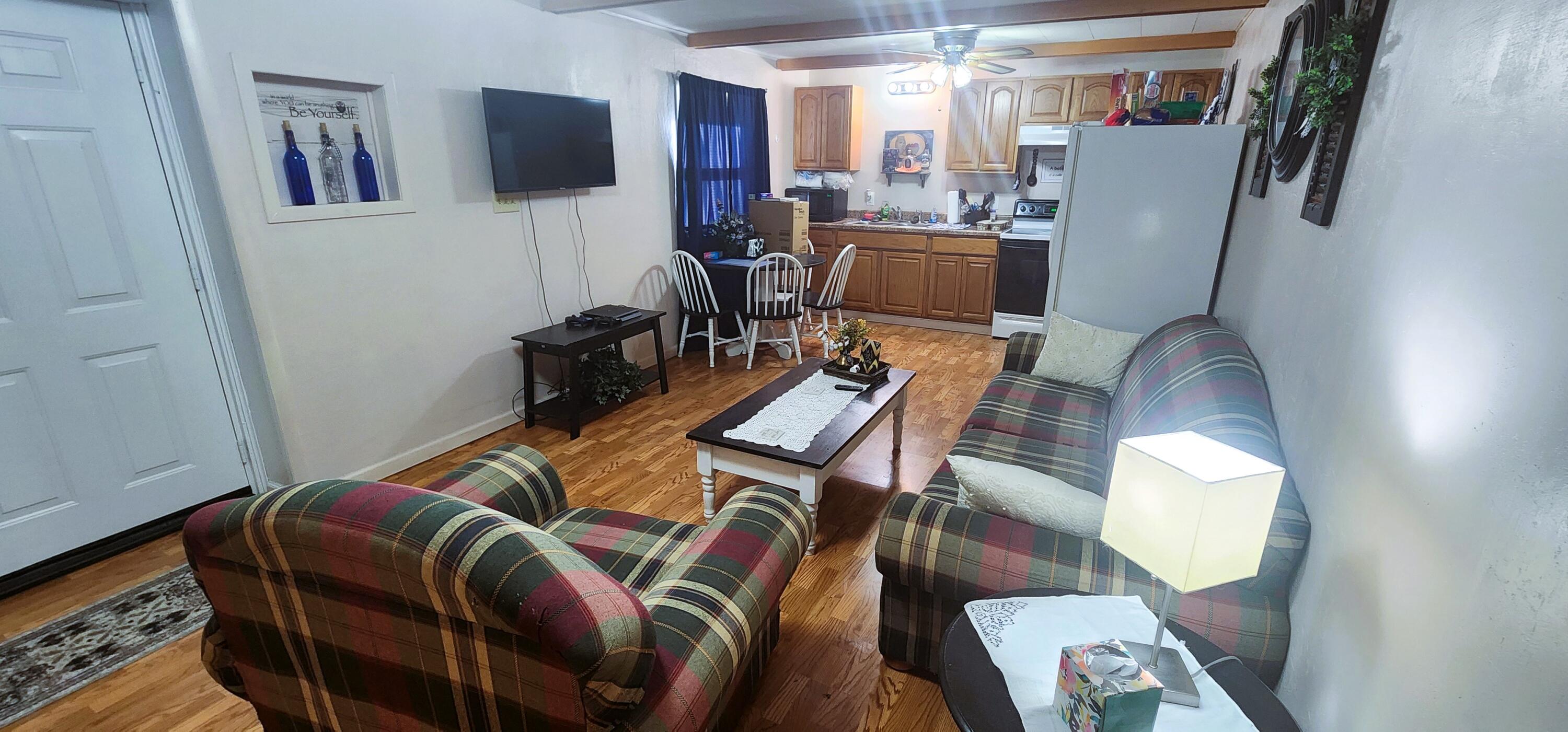 237 Peach Street Hazard, KY 41701 - Photo 19 of 32 Living Room 2 (Downstairs)