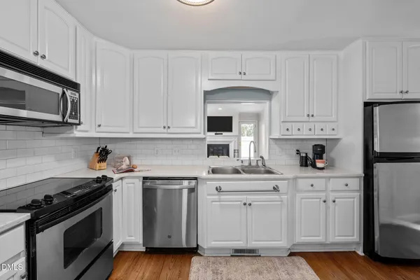 $895,000 | 2308 Oxford Hills Drive, Raleigh, NC 27608